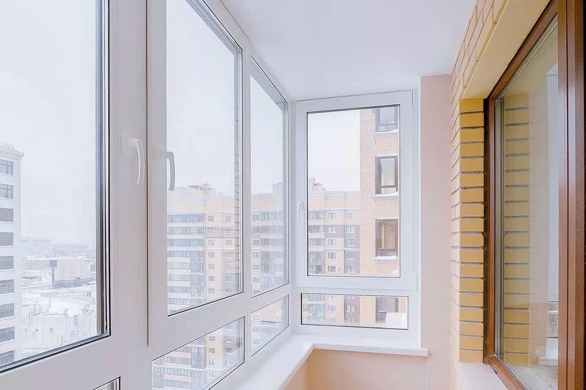 Остекление лоджии 6 метров